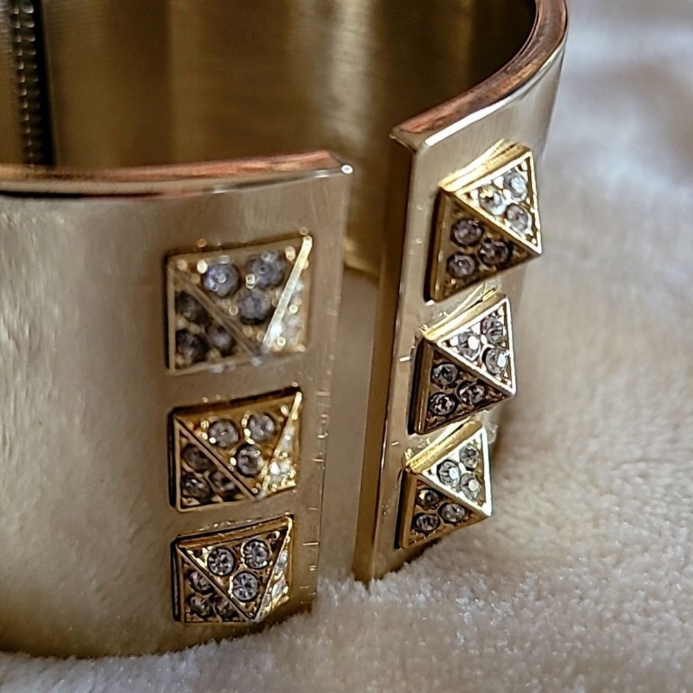 Victoria Secret Studded Gold Pyramid Studded, Hinge Clasp Bangle Bracelet